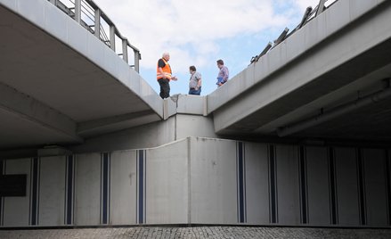 Miejsce wypadku autobusu na Moście Grota-Roweckiego