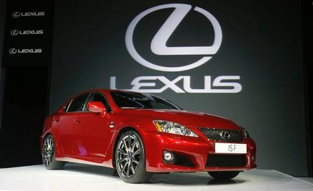 Rubel pada, lexus rośnie