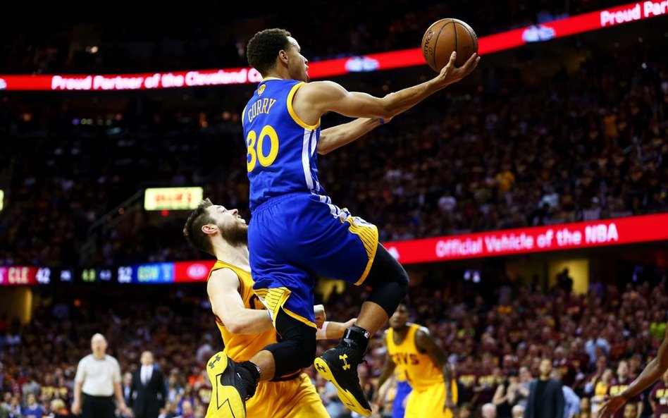 Stephen Curry kontra Matthew Dellavedova