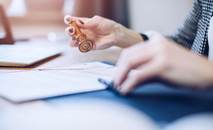Sprzedaż mieszkania ze spadku. Ministerstwo Finansów tłumaczy nowe przepisy