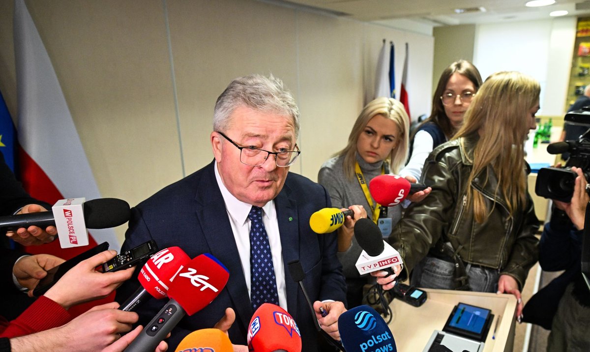 Minister rolnictwa Czesław Siekierski: Malin mrożonych z Ukrainy wjechało tyle, że nie musimy produkować