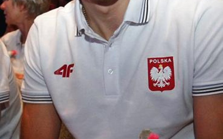 Zbigniew Bródka mówi, że pomimo olimpijskiego złota pozostanie strażakiem