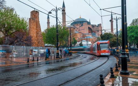 Kryzys gospodarczy w Turcji napędza emigrację do Polski