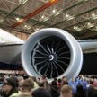 Największy boeing ma problemy z silnikami