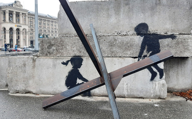 Jedna z najnowszych prac przypisywanych Banksy'emu pojawiła się na Majdanie Niepodległości w Kijowie