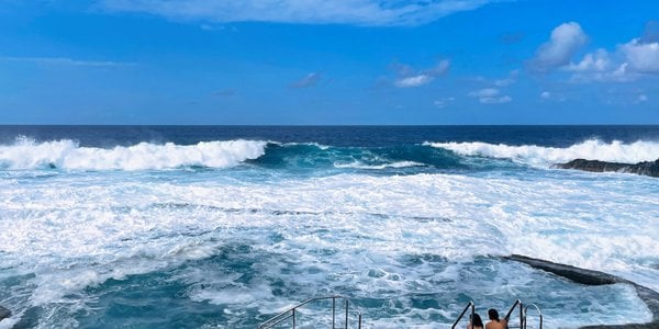 Hotel with Ocean View: To Book, You Must Send a Letter – and Wait