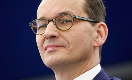 Szułdrzyński: Wiadra miłości premiera Morawieckiego