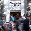Były szef Abercrombie&Fitch pozywa firmę. Nie chciała płacić za jego prawników