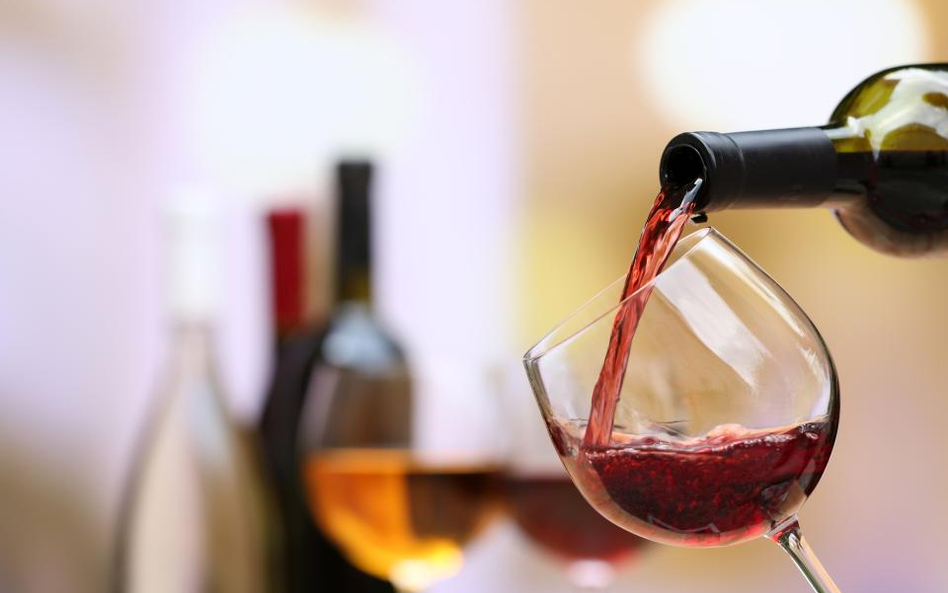The Guardian: Alkohol jednak szkodzi zdrowiu