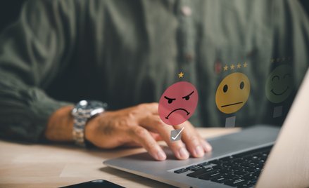 Przedsiębiorca odpowie za nierzetelną opinię w internecie
