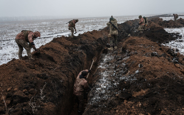 Ukraińcy okopują się w rejonie Bachmutu