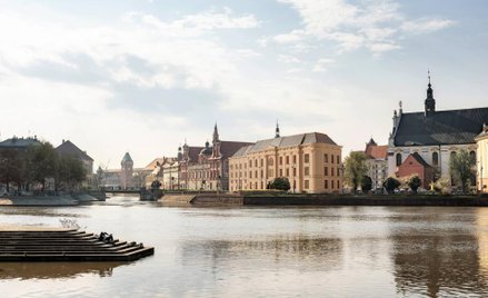 L’UNI – biurowiec z widokiem na Odrę
