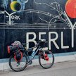 Maciej Wewiór na początku lipca ruszył rowerem w kierunku Niemiec. Przez Holandię i Belgię dotarł ju