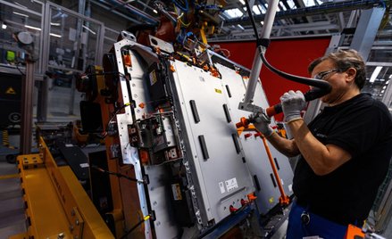 Niemieckie fabryki odczuwają zarówno osłabienie popytu w Chinach, jak i wzrost cen energii związany 