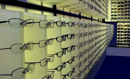 Reklama promocji 3 w 1 Vision Express wprowadzała klientów w błąd