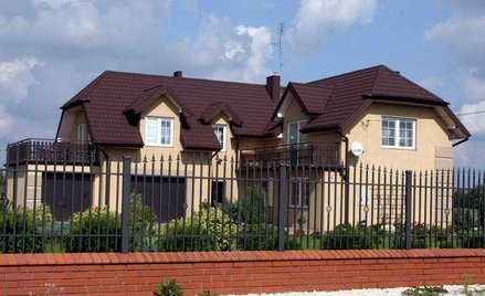 Jak nie zapłacić podatku od sprzedaży domu lub mieszkania