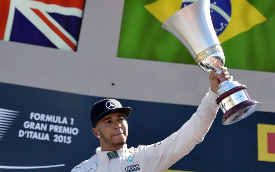 GP Włoch: Hamilton szybszy niż sędziowie