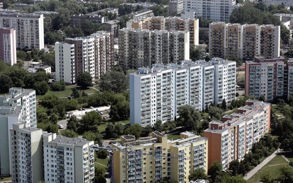 Niejasne przepisy określające zasady przyznawania dodatków mieszkaniowych są źródłem problemów z ich