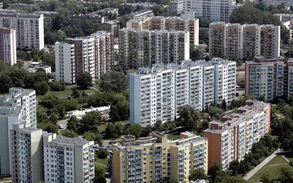 Niejasne przepisy określające zasady przyznawania dodatków mieszkaniowych są źródłem problemów z ich