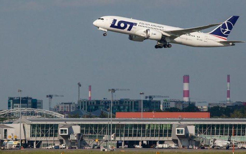 LOT rośnie m.in. dlatego, że ma jedną z najmłodszych flot wśród europejskich linii lotniczych, a pas