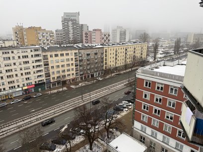 Obecnie kierowcy jadący w stronę centrum część trasy muszą pokonać ulicami Niemcewicza i Grójecką