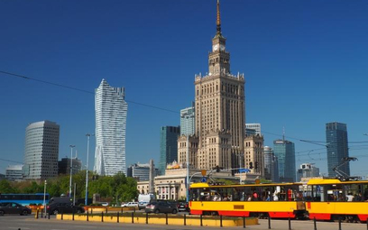 Brytyjczycy: Warszawa lepsza (tańsza) od Krakowa