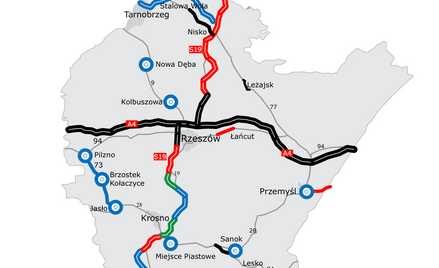 Stan budowy dróg na Podkarpaciu. Odcinki czerwone są w realizacji, zielone w przetargu, a niebieskie