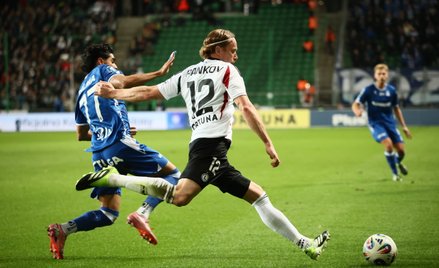 Mecze Lecha Poznań i Legii Warszawa zapowiadane są jako hit Ekstraklasy, ale kolejny raz z boiska wi