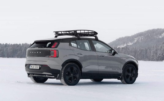 Volvo EX30 Cross Country