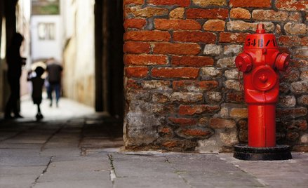 Hydranty w zabytkowej kamienicy: straż pożarna powinna sprecyzować swoją decyzję - wyrok WSA