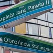 Pomniki i tablice sławiące komunizm mają zniknąć z przestrzeni publicznej do końca marca