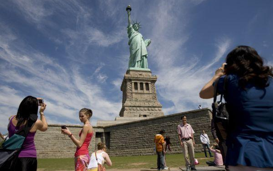 Umowa handlowa między UE a USA szansą na zniesienie wiz dla Polaków
