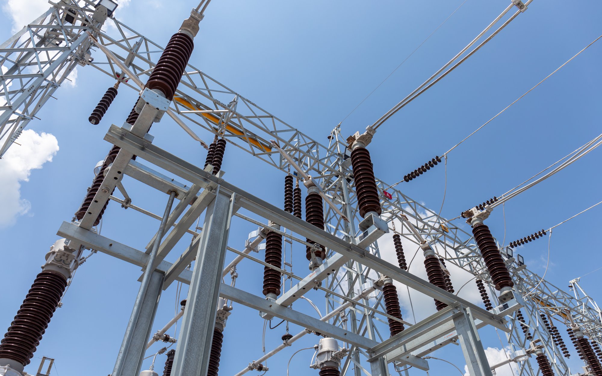 Wojna na Bliskim Wschodzie to ryzyko wyższych cen prądu, ale i węglowych szans