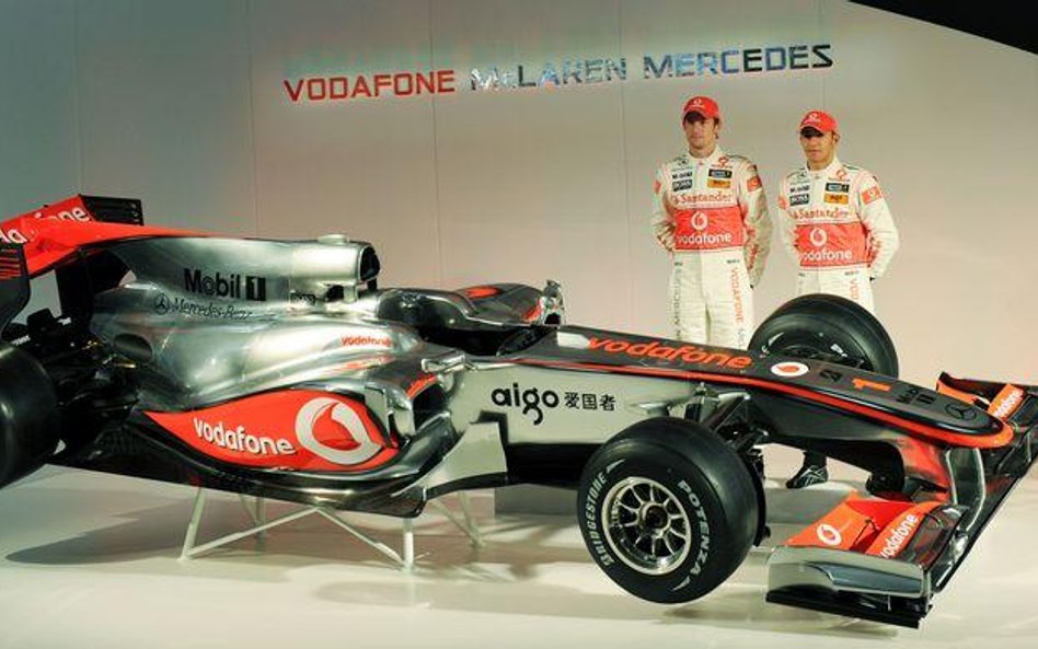 McLaren MP4-25 - w tym roku w obu bolidach zasiądą mistrzowie świata