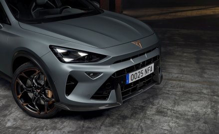 Pod maską nowego Formentora VZ5 pracuje 2,5-litrowy, turbodoładowany, pięciocylindrowy silnik TSI o 