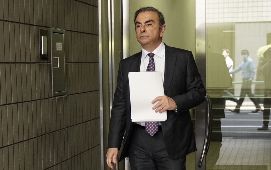 Financial times: Ghosn pozwał Nissana i Mitsubishi