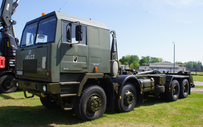 Samochód ciężarowy Jelcz 862 wyposażony w zestaw samozaładowczy Multilift MK IV. Fot. Łukasz Pachols