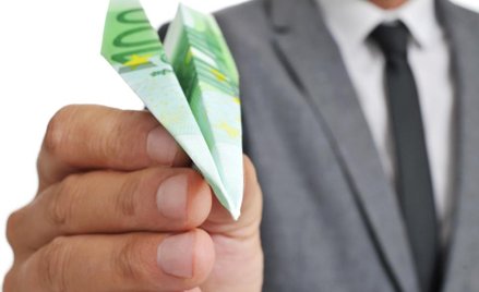 Francja wprowadzi podatek lotniczy