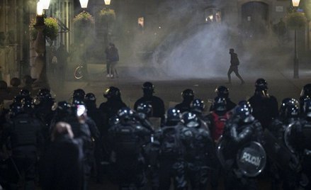 Słowenia: Protesty przeciwko obostrzeniom. Starcia z policją