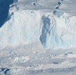 Naukowcy proponują budowę wokół lodowca Thwaitesa, znanego także jako „Lodowiec zagłady”, kurtyny o 