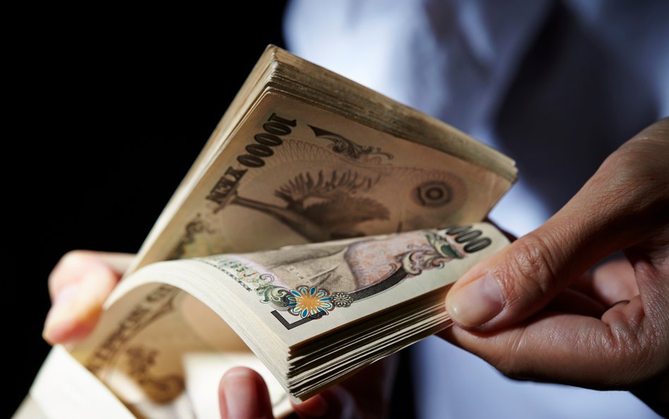 Japoński jen znów przyciąga uwagę inwestorów z całego świata