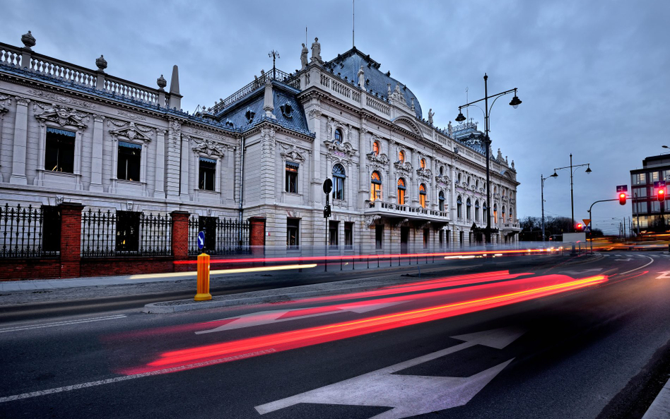 Pałac Izraela Poznańskiego to dzieło Hilarego Majewskiego, architekta miejskiego Łodzi w końcu XIX w