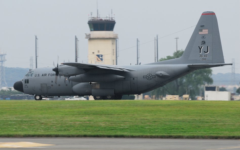 Amerykański samolot transportowy Lockheed Martin C-130H Hercules