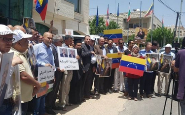 Wenezuelska TV: Palestyńczycy protestują przeciwko mieszaniu się USA w sprawy Wenezueli