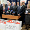 W 2015 r. na Podkarpaciu PiS zebrało 125,5 tys. podpisów pod kandydaturą Andrzeja Dudy. W całej Pols