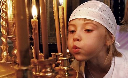 Osoby należące do Kościołów i innych związków wyznaniowych mogą na własną prośbę uzyskać zwolnienie 
