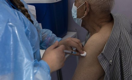 Trzecia chińska szczepionka przeciw Covid-19 od CanSinoBIO skuteczna w 65,7 proc.