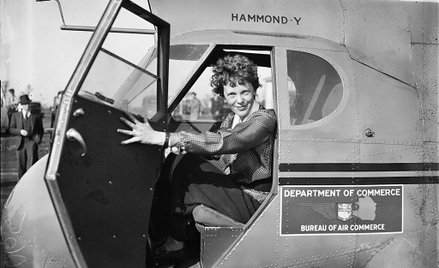 Amelia Earhart nie marzyła o roli „Charlesa Lindbergha w spódnicy”. Chciała udowodnić, że kobiety są