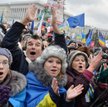 W niedzielę na kijowskim Majdanie manifestowało 50 tys. ludzi.