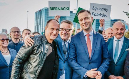 W Koalicji Polskiej zawiązanej przez PSL, pod przewodnictwem Władysława Kosiniaka-Kamysza (z prawej)